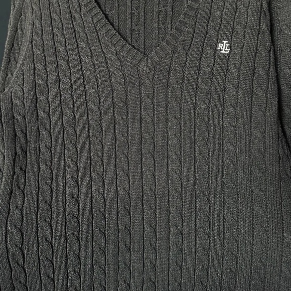 Lauren Ralph Lauren Gray Cable Knit V-Neck Sweater – Women’s Small, 100% Cotton - Picture 10 of 15